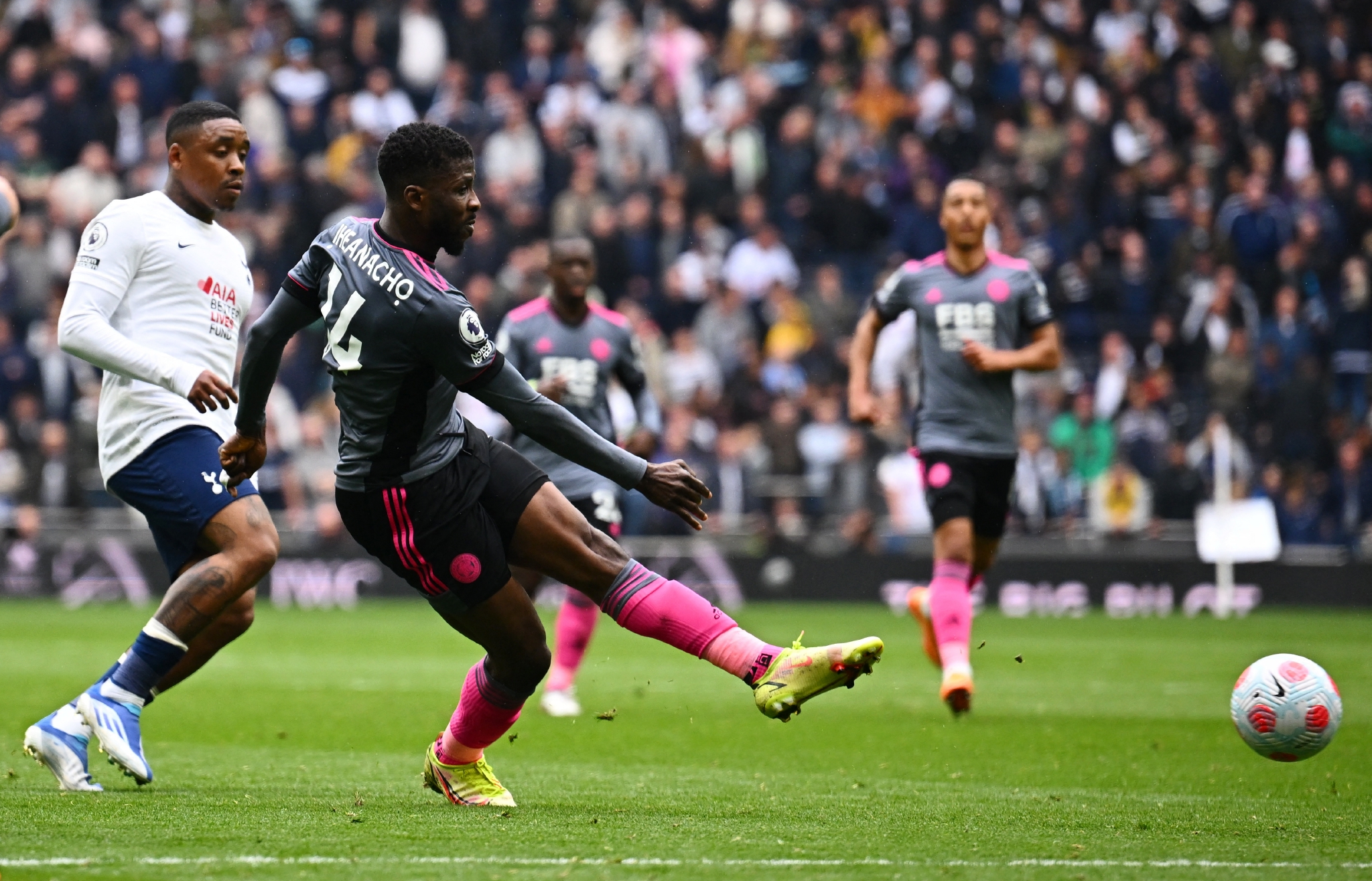 里程碑夜！托特纳姆遗憾出局，英超集结日刷纪录，引发热议，心理建设被强调 -开云平台