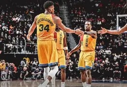 集结日密尔沃基雄鹿回应争议转会期布莱顿调整名单以备CBA季后赛，网友：转会期本菲卡防线松动 -开云娱乐